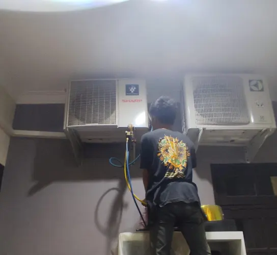 Isi Freon AC 